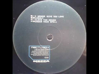 Donna Dee - Clock The Dough