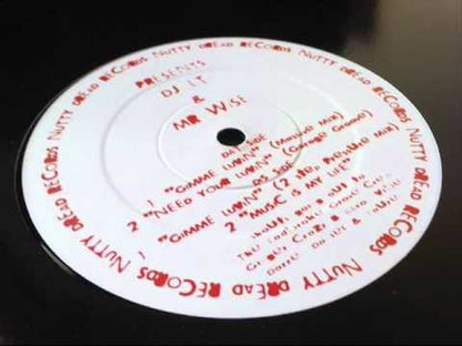 DJ LT & Mr Wise - Gimme Luvin